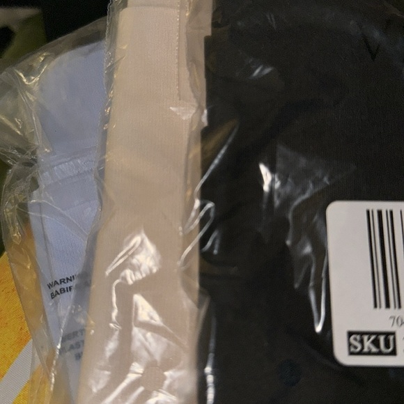 Bundle of 3
BODY BY VICTORIA
Smoothing Shimmer Boyshort Panty - Picture 1 of 5